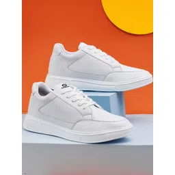 HAKKEL Men Colourblocked Sneakers