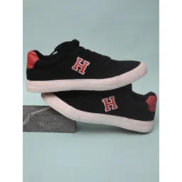 Harvard Men Black Woven Design Sneakers