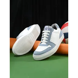 Harvard Men White & Blue Colourblocked Lightweight Comfort Insole Contrast Sole Sneakers