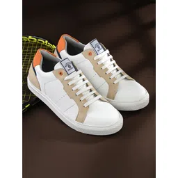 Harvard Men White And Grey Colourblocked Lightweight Sneakers