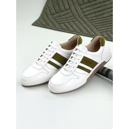 Harvard Men White Synthetic Leather Sneakers