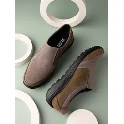 HERE&NOW Men Olive Green And Grey Colourblocked Suede Slip-On Sneakers