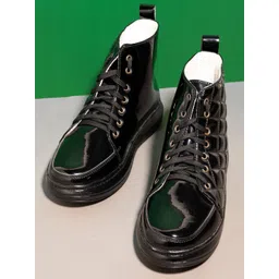 HERE&NOW Women Black Textured Flat Boots