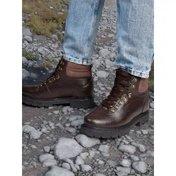 HI Toes Textured Round Toe Elevator boots