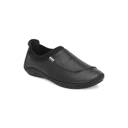 Hitz Men Perforated Leather Lightweight Slip-On Sneakers
