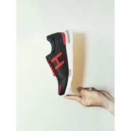 Hitz Men's Black Casual Sneakers