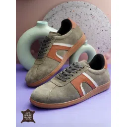 Hoversoul Women's Veltra Fresh Moss Leather Sneakers