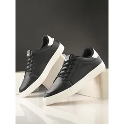 HRX by Hrithik Roshan Men Black & White Perforations Comfort Insole Sneakers