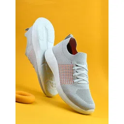 HRX by Hrithik Roshan Men Running Non-Marking Shoes