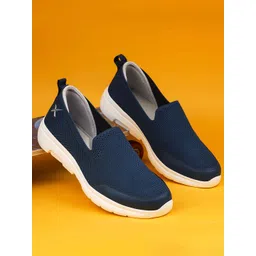 HRX by Hrithik Roshan Men Teal Blue & White Mesh Cushioning PSI Walking Shoes