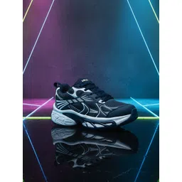 HRX by Hrithik Roshan Men Textured Sneakers