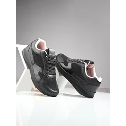 HRX by Hrithik Roshan Women Mesh Running Non-Marking Shoes