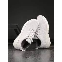 HRX by Hrithik Roshan Women Mesh Running Non-Marking Shoes