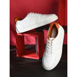 HRX by Hrithik Roshan Women Textured Comfort Insole Basics Sneakers