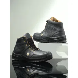 Hundo P Men Textured Mid-Top Regular Boots