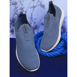 Hush Puppies Men Textured Round Toe Textile Slip-On Sneakers