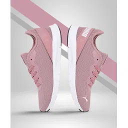 Hustle V2 Wns Casuals For Women