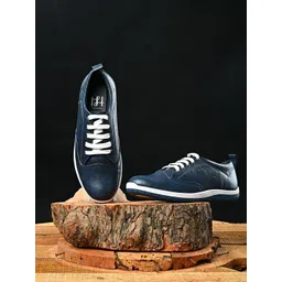 Hydes N Hues Men Blue Leather Sneakers