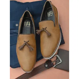Hydes N Hues Men Slip On Loafers