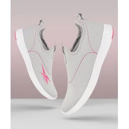 Hydra Walk 2.0 W Walking Shoes For Women