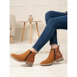 ICONICS Women Round Toe Side Zip Chelsea Boots