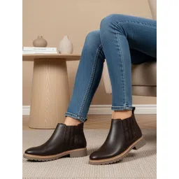 ICONICS Women Round Toe Zip Winter Boots