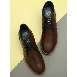 ID Men's Brown Chukka Boots