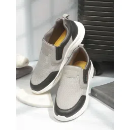ID Men's Grey Casual Sneakers