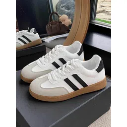 Ifah Women Lightweight Striped Sneakers