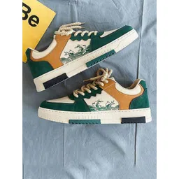 Ifah Women Printed Sneakers