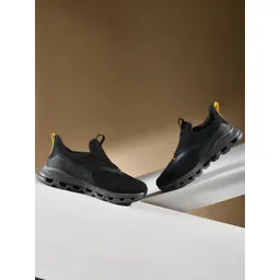 IMPAKTO Men Air Bounce Slip-On Running Shoes