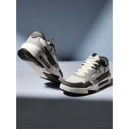 IMPAKTO Men Colourblocked Sneakers