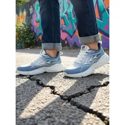 IMPAKTO Men Colourblocked Sneakers