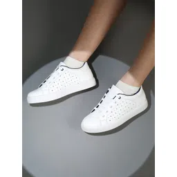 Inc 5 Women Perforations Comfort Insole Sneakers With Laser Cuts
