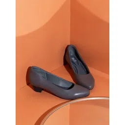 Inc 5 Women Pointed Toe Slip-On Sneakers