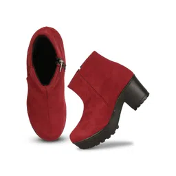 Ishransh Women High Ankle Zipper Boots