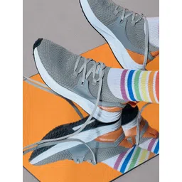 Jack & Jones Men Textured Round Toe Memory Foam Sneakers