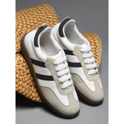 JM Looks Women Colourblocked Sneakers