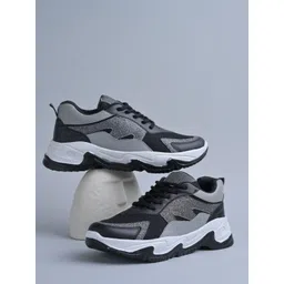 JM Looks Women Sneakers