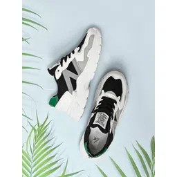 Jove Women Black Colourblocked Sneakers
