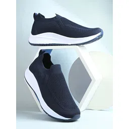 K Footlance Men Lightweight Slip-On Sneakers