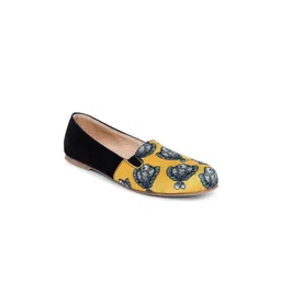 Kanvas Women Printed Round Toe Slip-On Sneakers