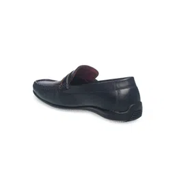 Khadims Men Textured Slip-On Sneakers