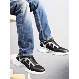 Killer Men Colourblocked Sneakers