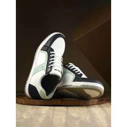 Killer Men Colourblocked Sneakers