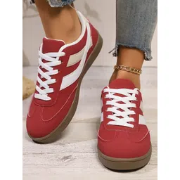 knoos Women Colourblocked Sneakers
