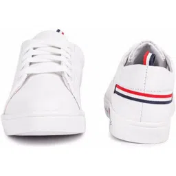 LATEST LOVELY HEART SNEAKA\ Sneakers For Women