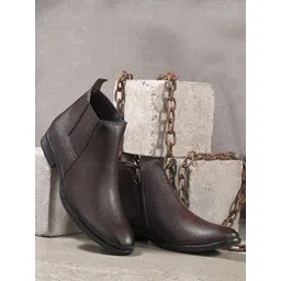 Layasa Men Block Heeled Round Toe Leather Chelsea Boots