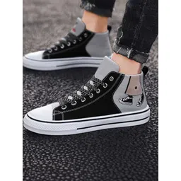 Lejano Men Colourblocked Sneakers