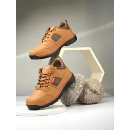 Lejano Men Colourblocked Sneakers